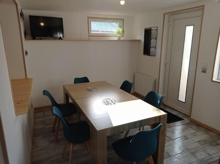 Maison De Campagne Avec Cour Sées Esterno foto