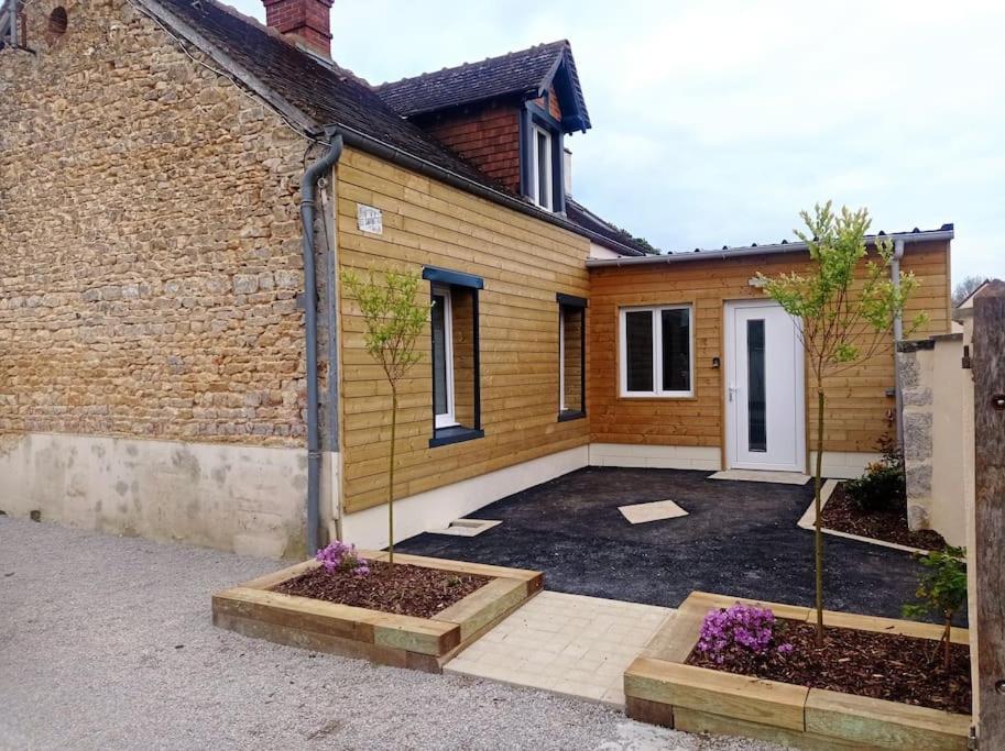 Maison De Campagne Avec Cour Sées Esterno foto